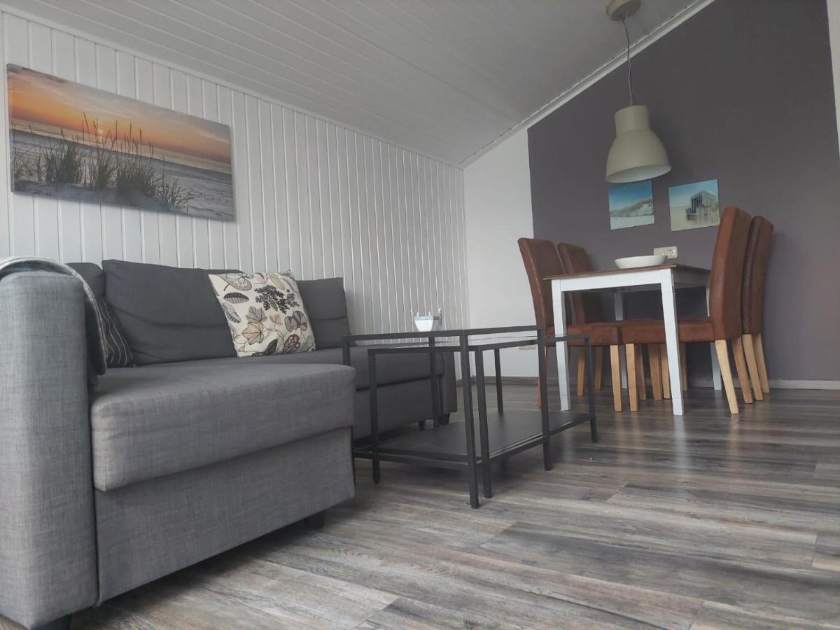 Ferienwohnung Schoner Im Schiffehaus Schillig Exterior foto